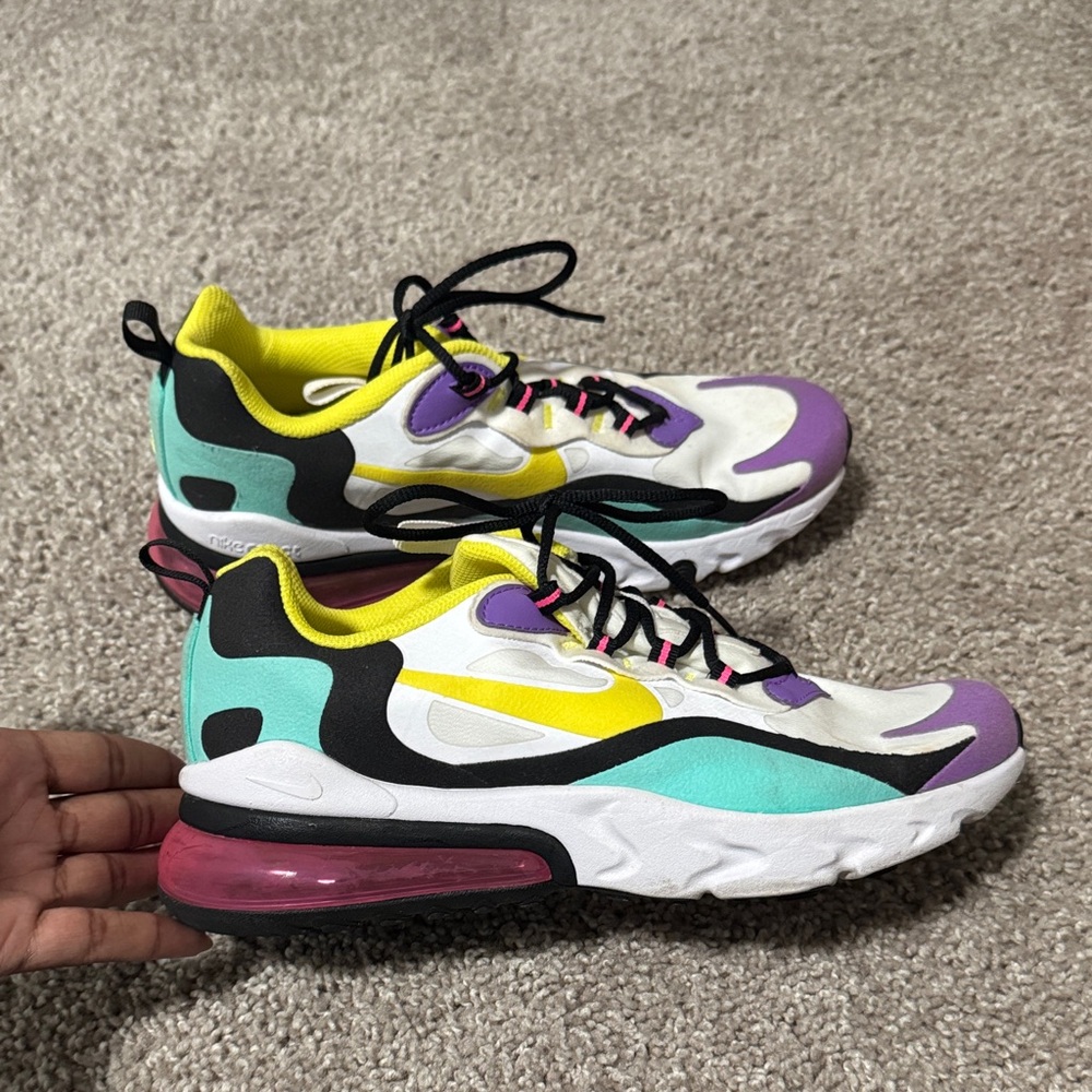Nike Women’s 270 - USED LIKE NEW